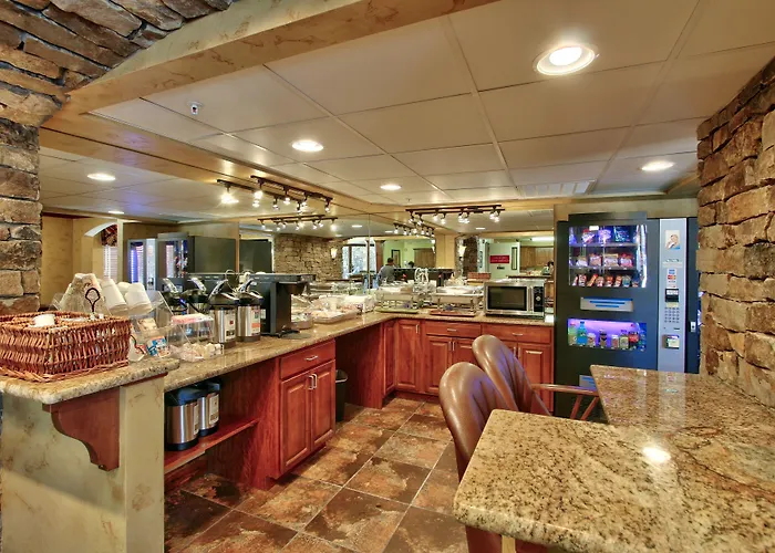 Mcm Elegante Suites (Adults Only)
